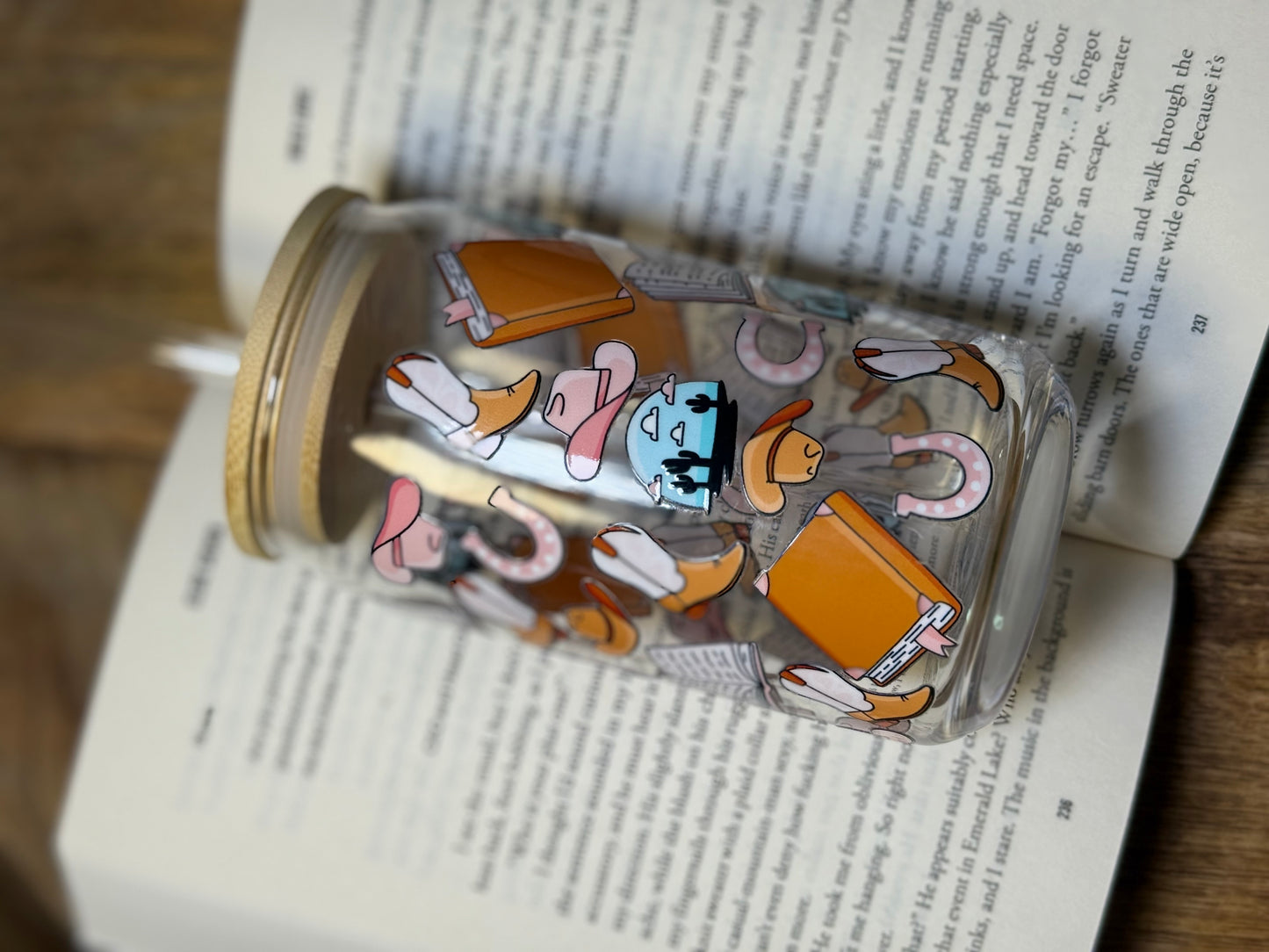 Small Town Cowboy Romance Glass Cup – 16oz Booktrope Can Glass with Bamboo Lid + Straw